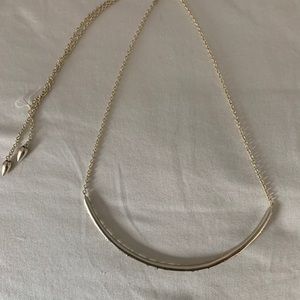 Kendra Scott necklace